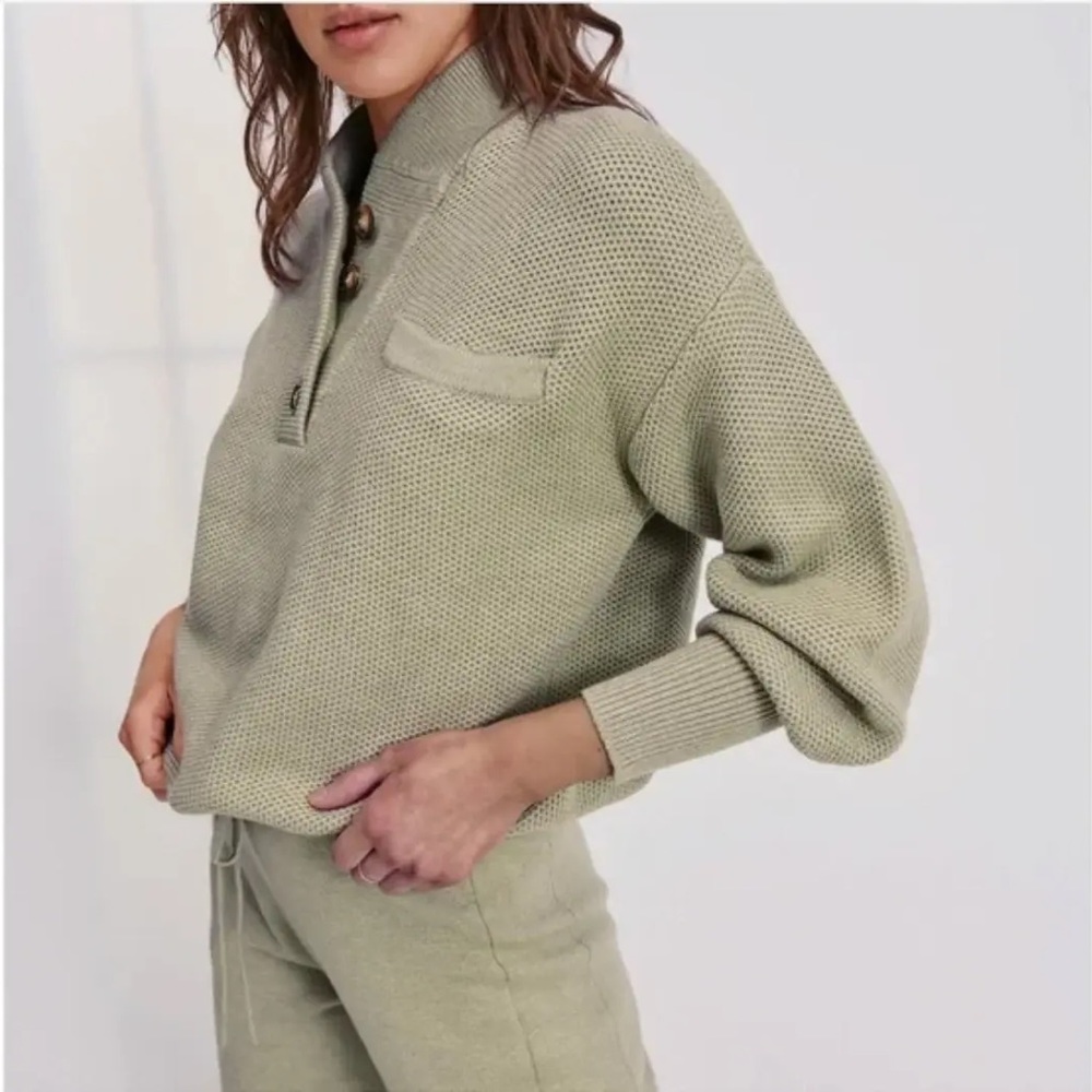 Lunya Cozy Silk Pullover - Soft Green